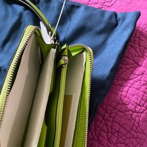 Michael Kors Jet Set Multi Function Phone Wristlet